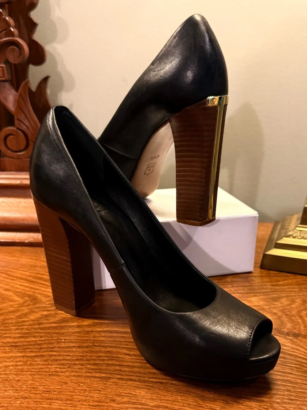 Tory Burch Black Leather Cantrelle Peep Toe Platform Pumps Size 8.5 $328
